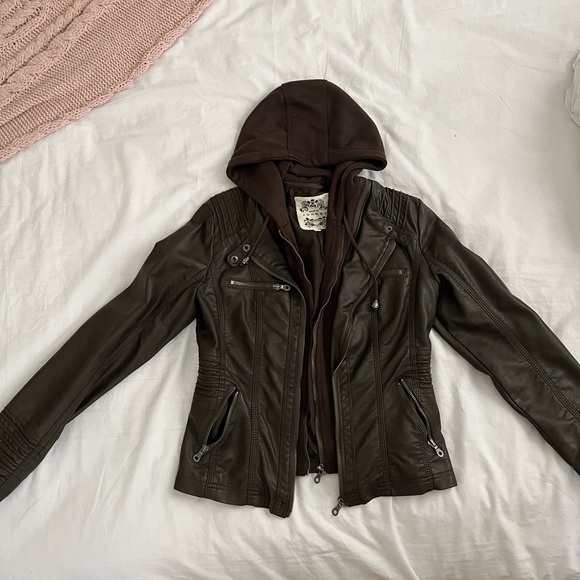 Made by Johnny Brown Jacket - Picture 2 of 12